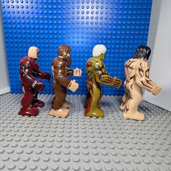 8 Minifigures- Attack on Titan Anime Building Block Toy Action Figure Big Fig - Picture 8 of 14
